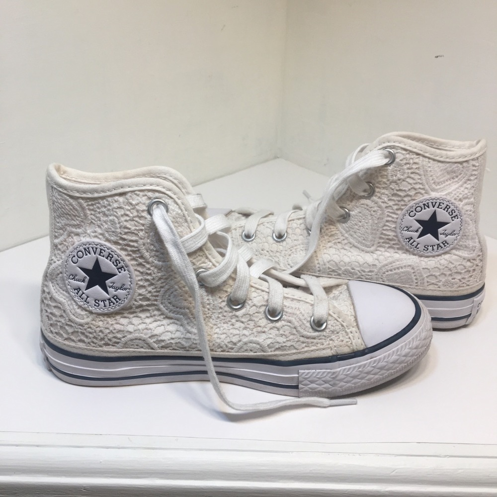 Girls US 13 Converse-Chuck Taylor AllStar White high Sneakers